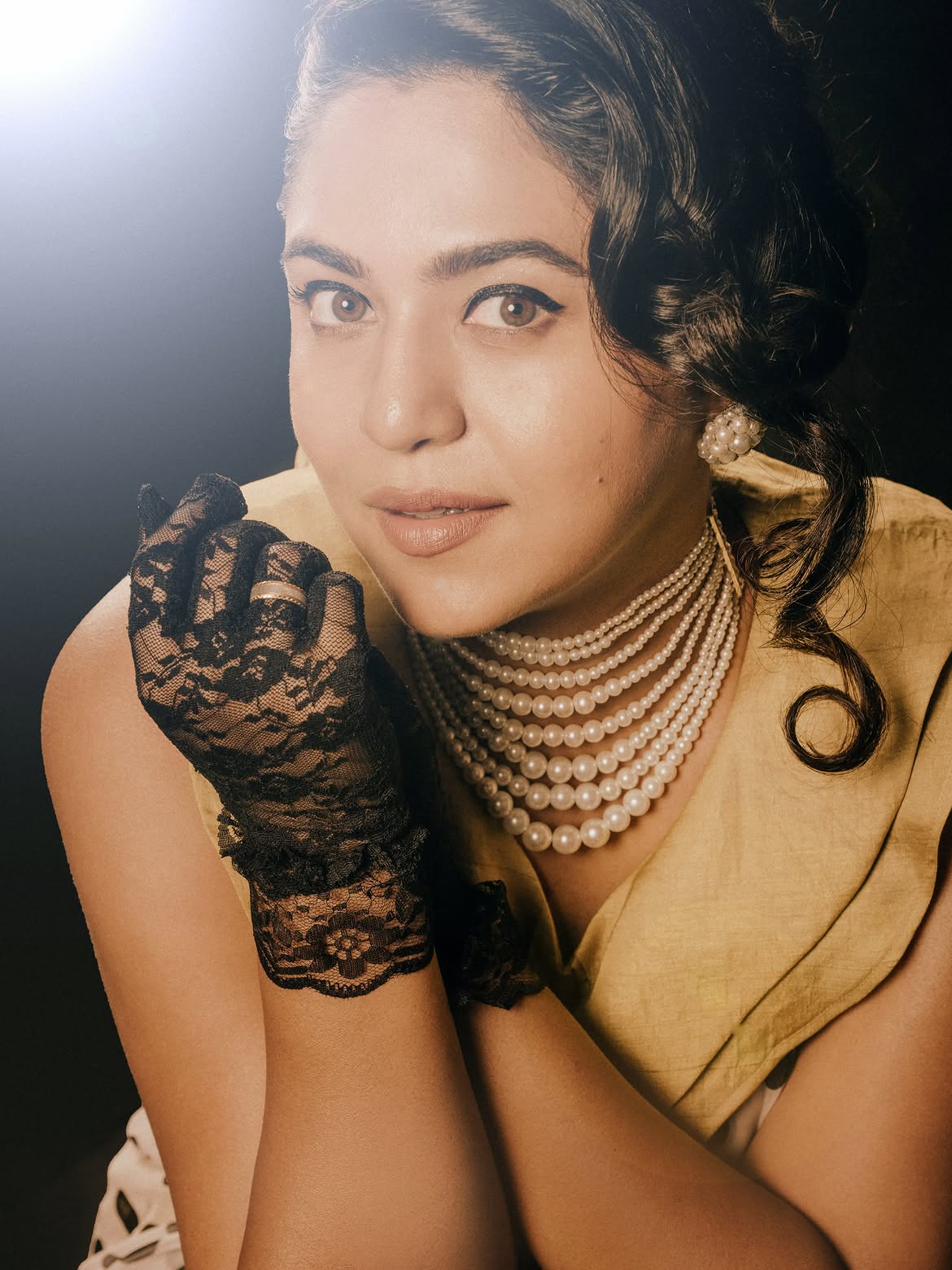 Mrunmayee Deshpande polka dot saree look