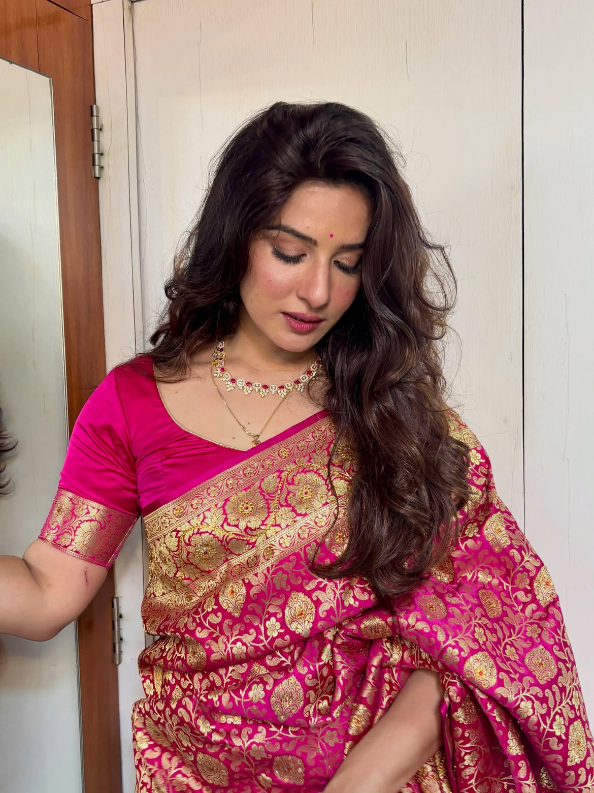 Neha Khan visit Mahalakshmi temple