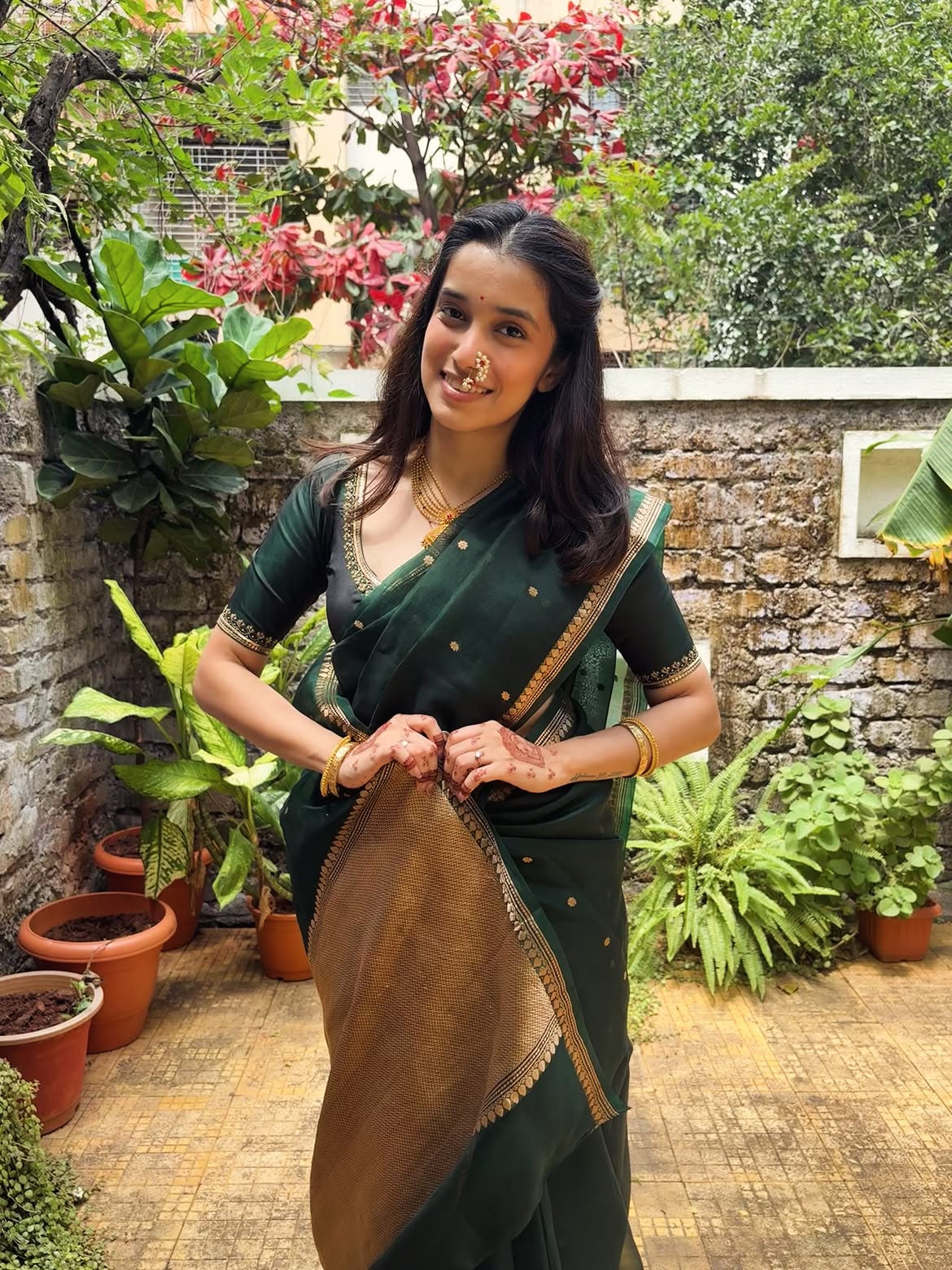 Shreya Daflapurkar saree look