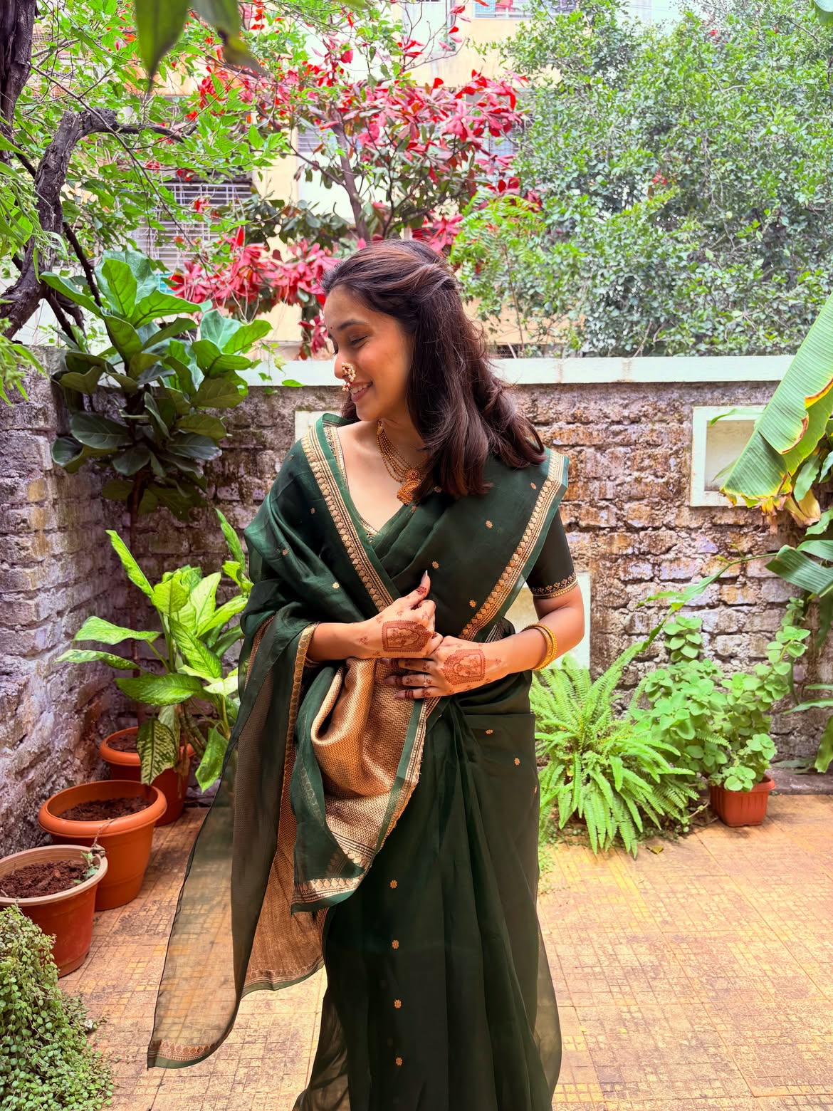 Shreya Daflapurkar saree look