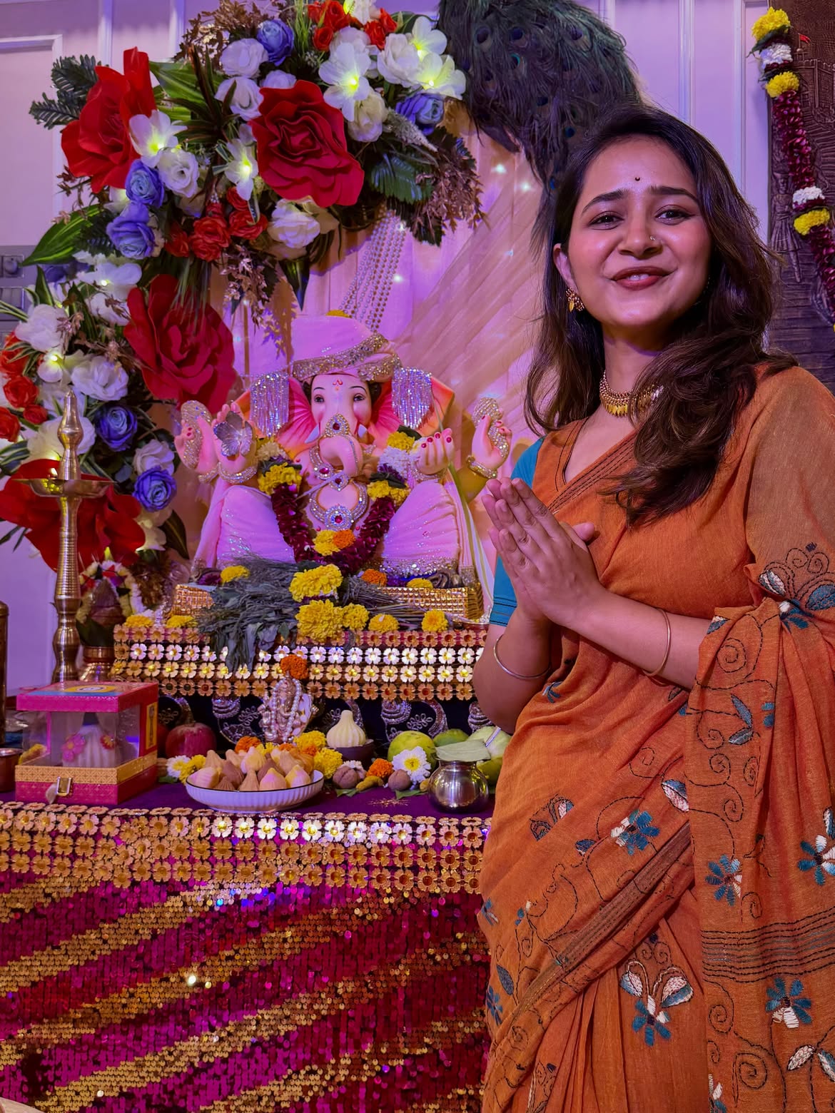 Gauri Kulkarni visits Rupali Bhosle home Ganesh