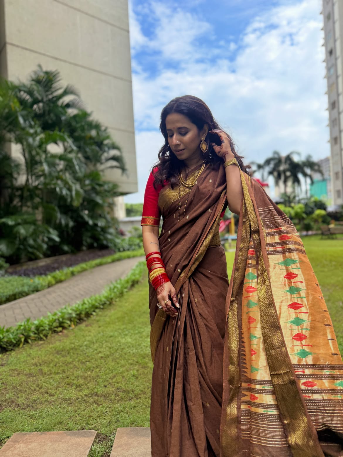 Shreya Bugde latest saree look