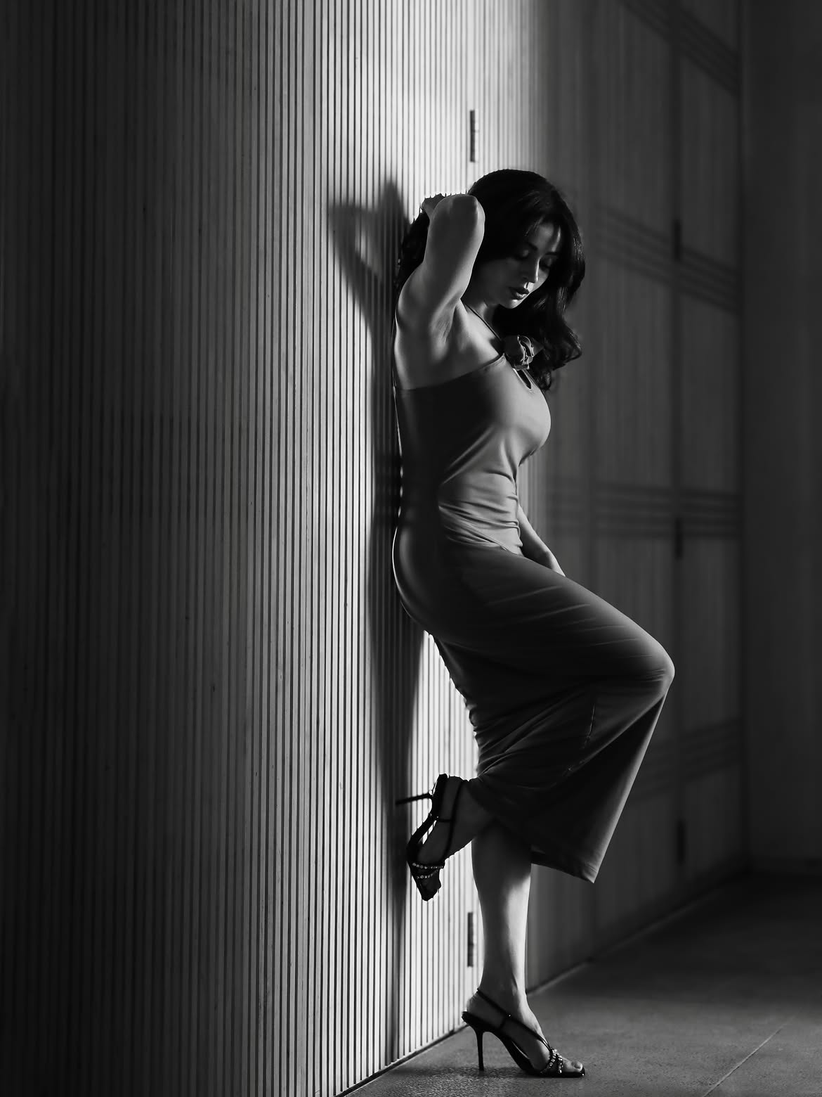 Neha Pendse viral black and white photo