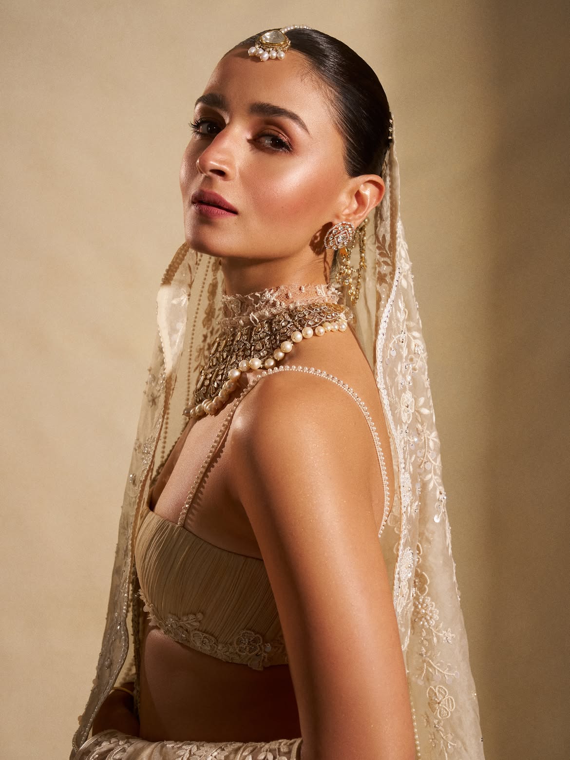 Alia Bhatt Vicky Kaushal latest photos
