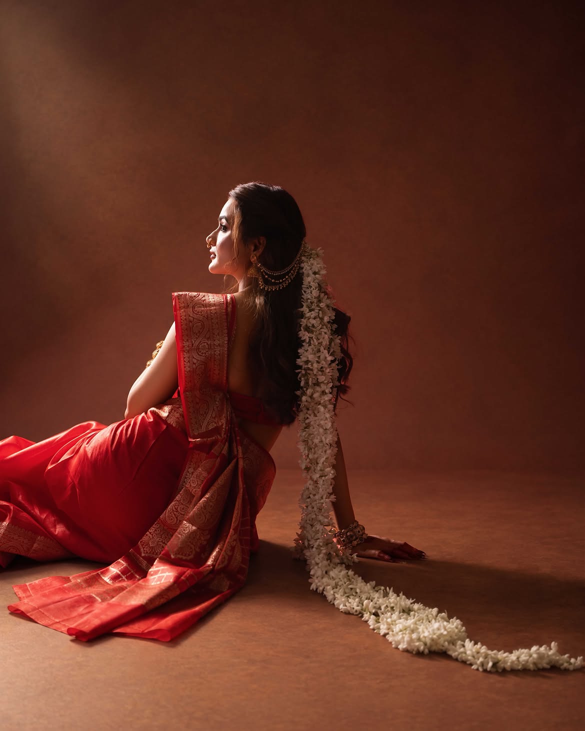 Reva Kaurase saree look