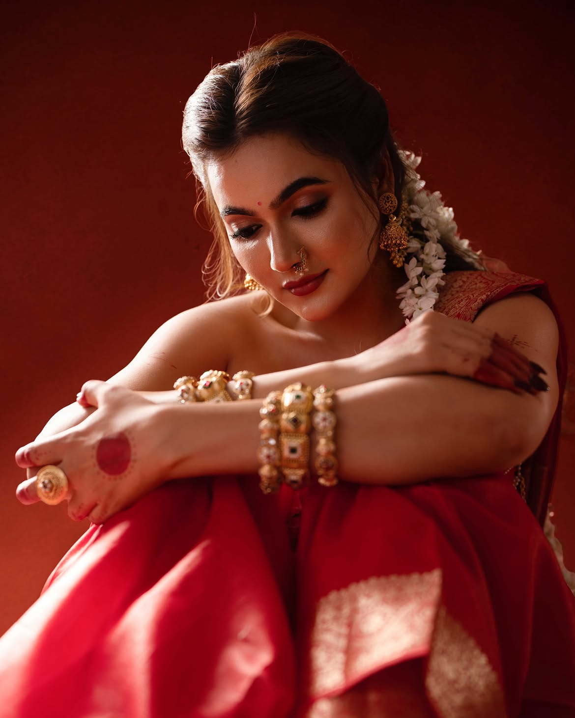 Reva Kaurase saree look