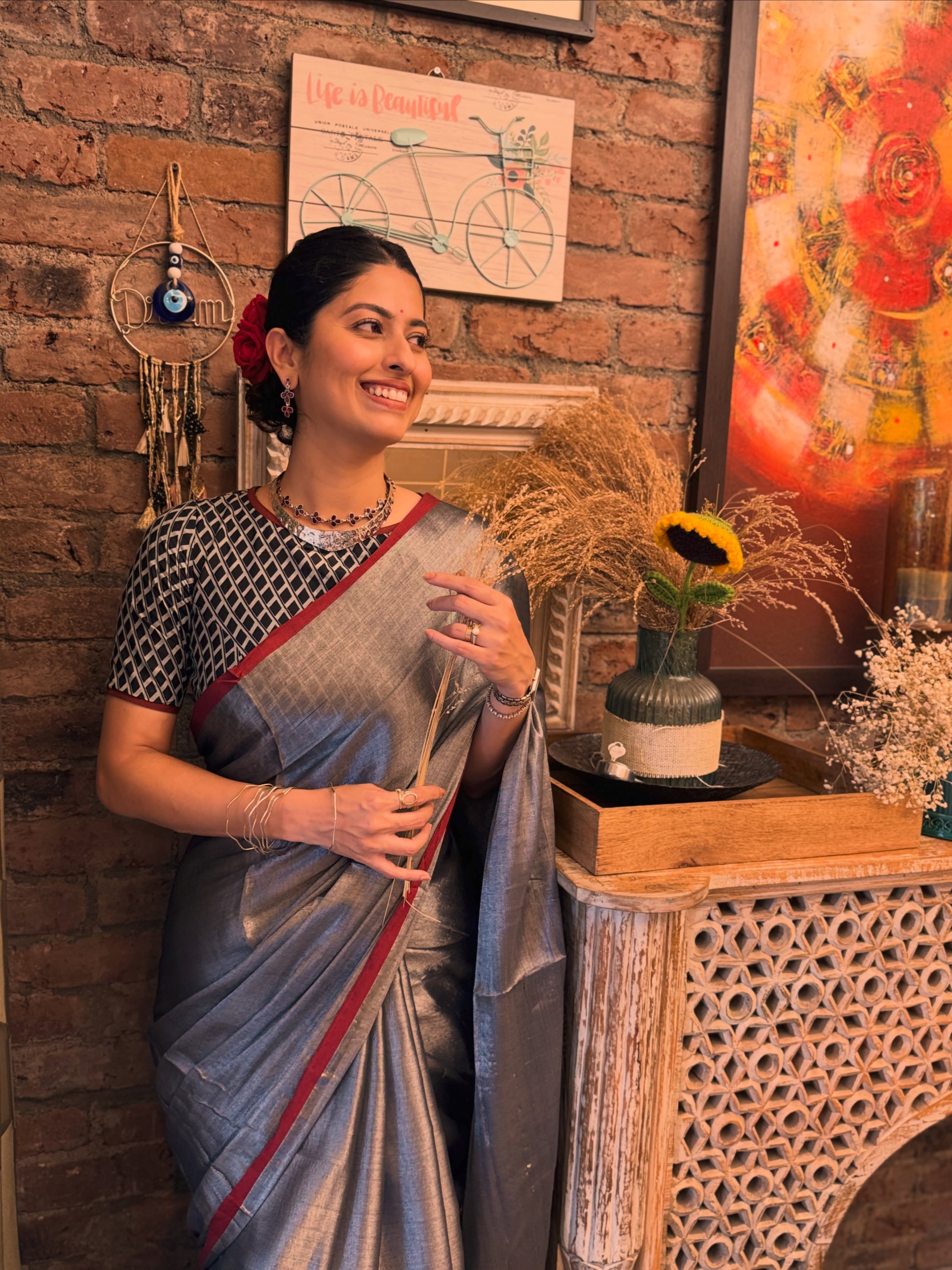 Abhidnya Bhave Grey Saree Look