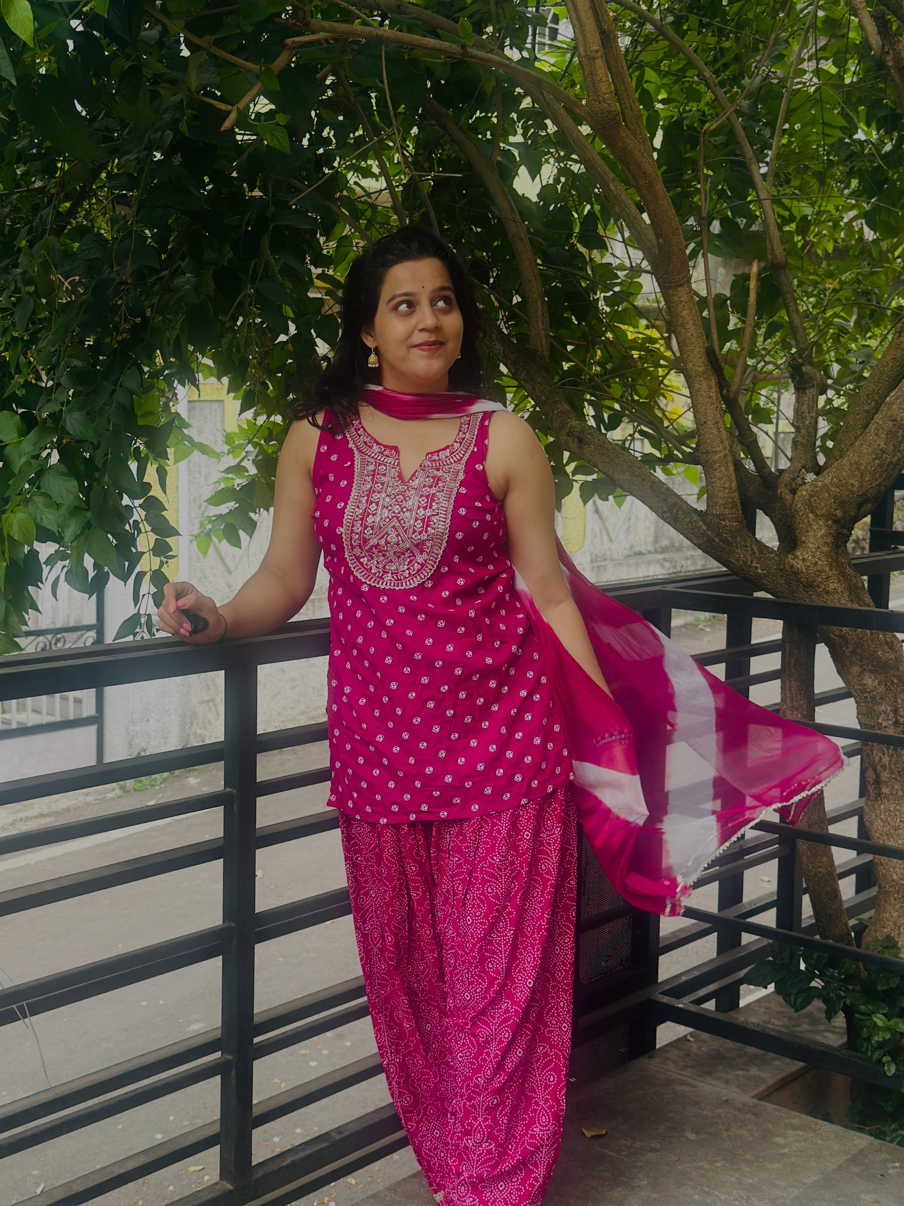 Amrutaa Bane Purple Saree Look