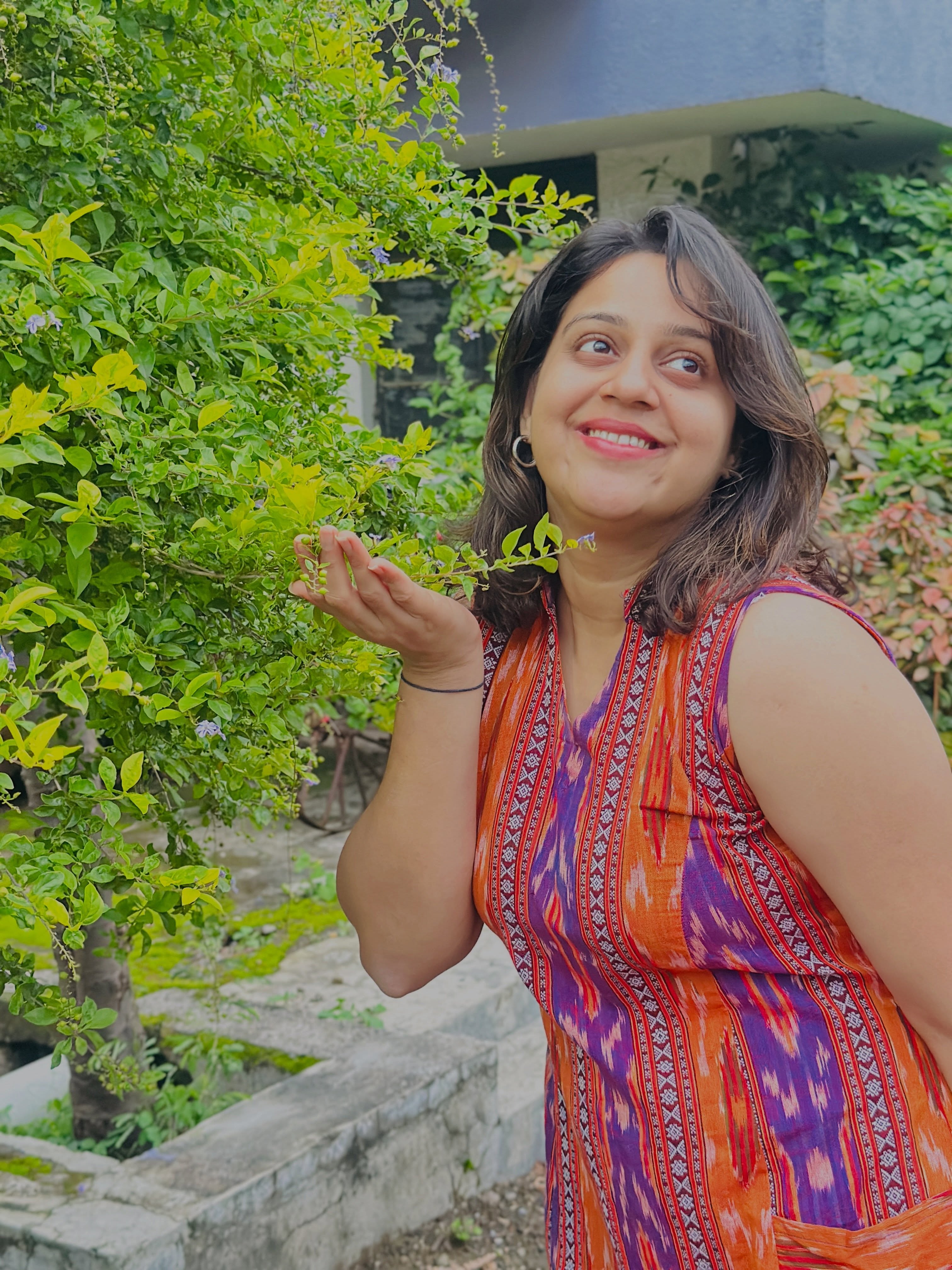 Amrutaa Bane Purple Saree Look