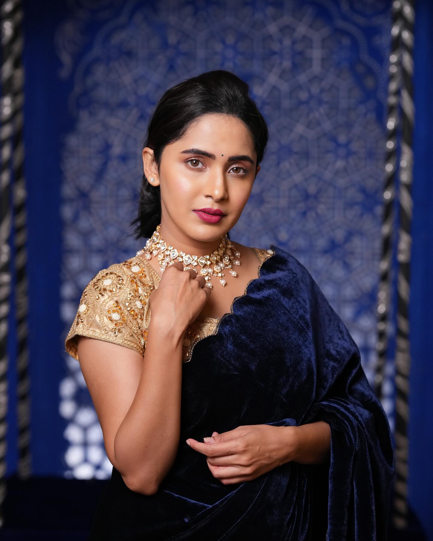 Anushka Sarkate Green Nauvari Saree Look