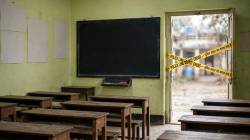 एक्स बॉयफ्रेंडने शिक्षिकेला शाळेतून खेचत नेऊन गोळ्या झाडत केली हत्या, त्यानंतर स्वतःलाही संपवलं; कुठे घडली घटना?