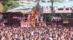 लालबागचा राजा कुठे पोहचला? विसर्जन कधी होणार? बाप्पाला निरोप देण्यासाठी गिरगांव चौपाटीवर गणेशभक्तांचा महासागर
