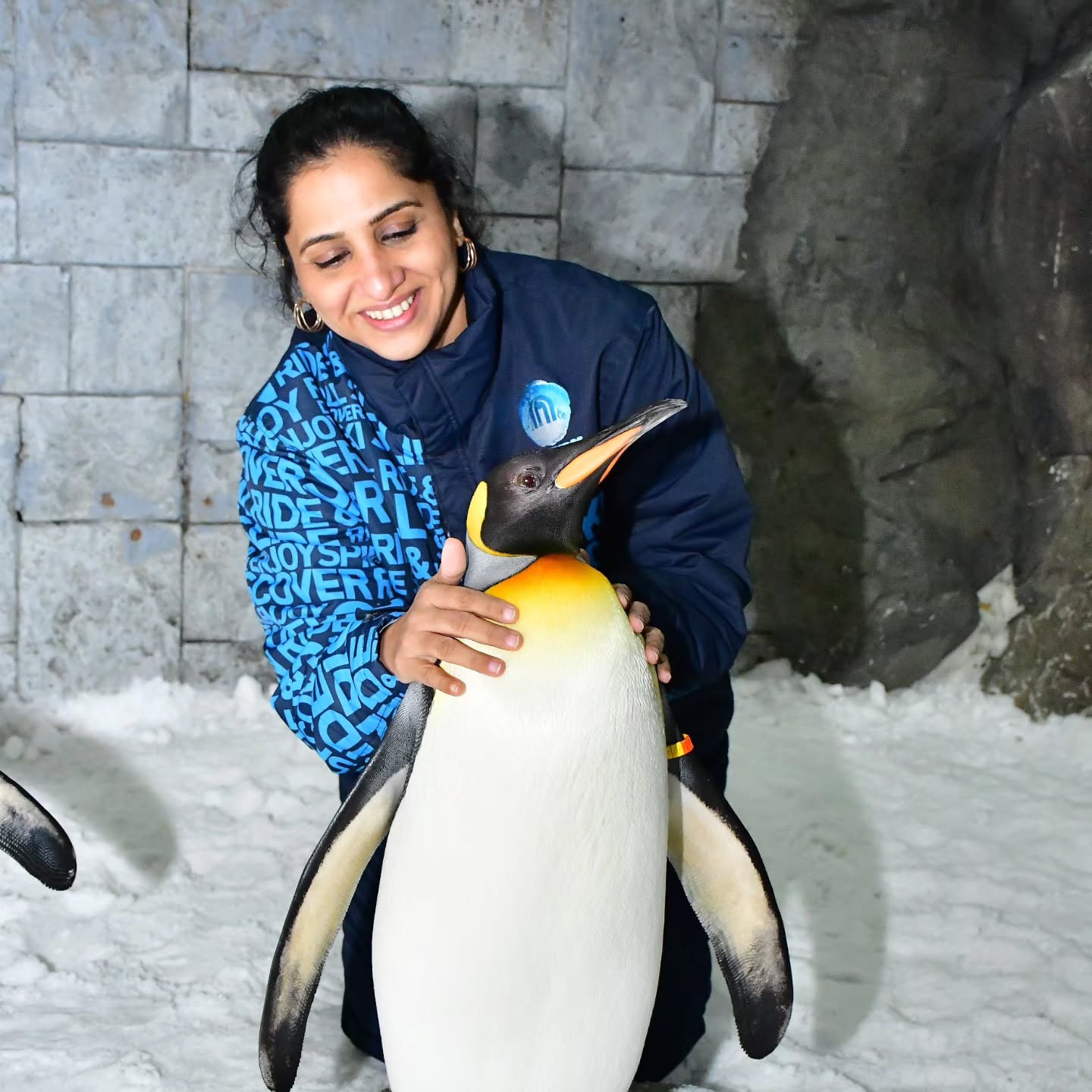 Madhurani Gokhale Dubai Vacation With Daughter