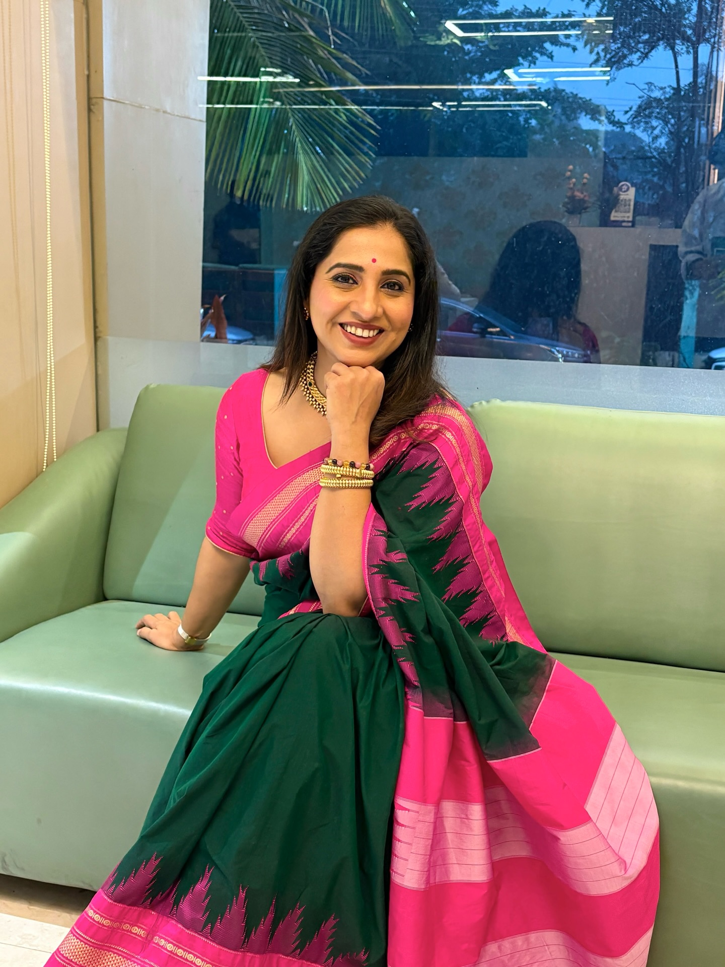 Madhurani Gokhale Dubai Vacation With Daughter
