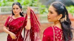 Photos: ‘लक्ष्मी निवास’ फेम मिनाक्षी राठोडचं मरून रंगाच्या डिझायनर साडीतील फोटोशूट व्हायरल