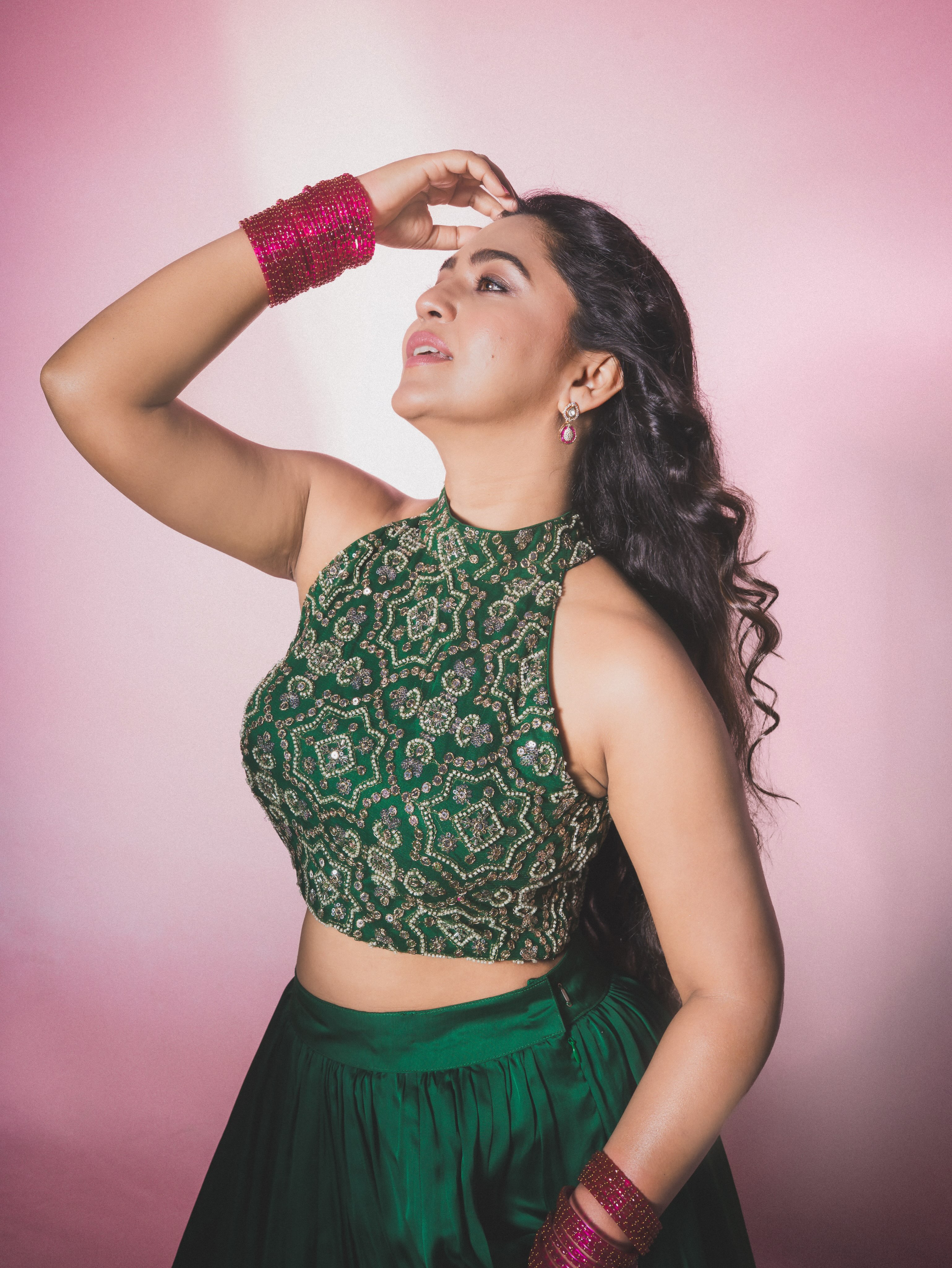 Mrunmayee Deshpande Rao Purple Saree Look