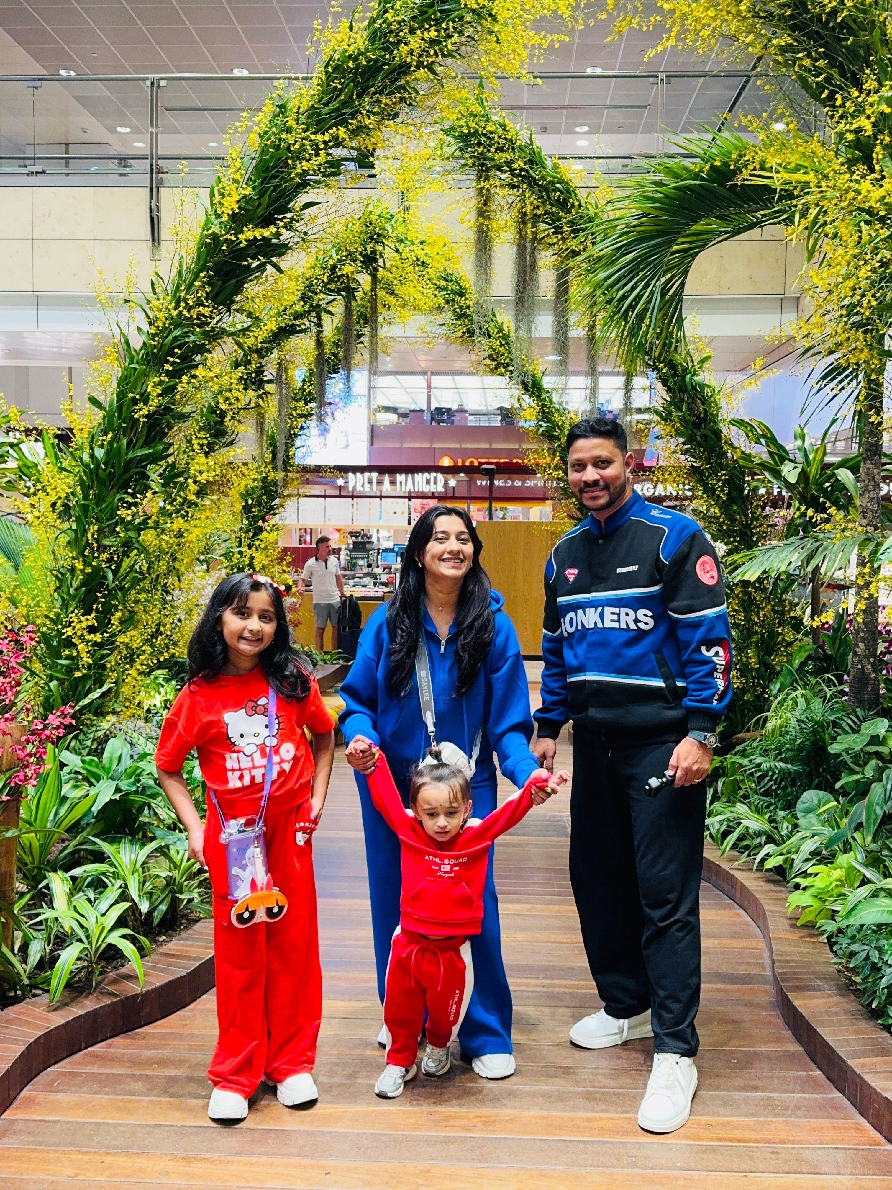Myra Vaikul Family Vacation At Singapore 