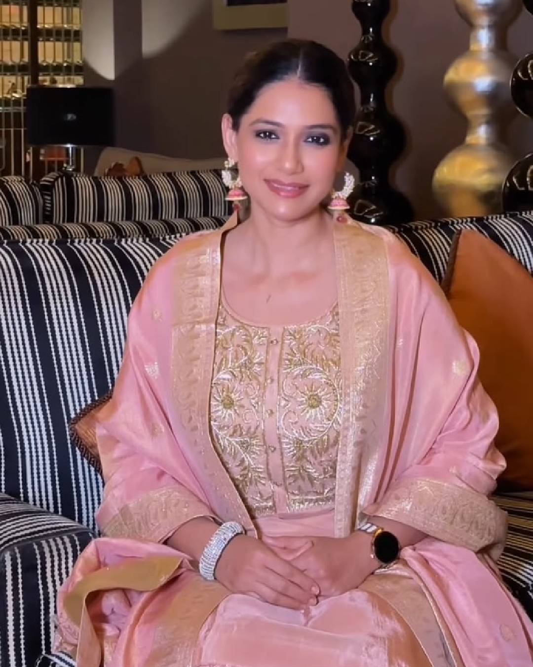 Urmila Kanetkar pink traditional dress