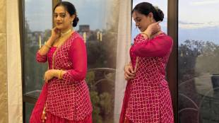 Spruha Joshi pink sharara outfit