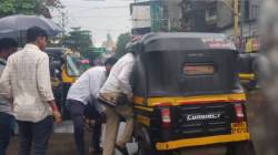 नवी मुंबईत मीटरने जाण्यास नकार देत परिवहन अधिकाऱ्यावर रिक्षाचालकांचा हल्ला; नेरूळ पोलीस ठाण्यात गुन्हा दाखल