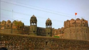 Ahilyanagar Bhuikot Killa Tourism Development | Sujay Vikhe vs Nilesh Lanke Political War | Swadesh Darshan Scheme Ahilyanagar Fort | Maharashtra Politics Latest News