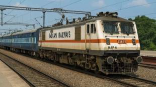 CSMT Sawantwadi Express Poor Condition | Konkan Railway Passenger Issues Ganeshotsav | Central Railway CSMT Sawantwadi Train Dirty Coaches | Mumbai Konkan Train Infrastructure Problems