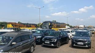 Pune Bengaluru Highway Traffic Jam Khambatki Ghat | Anewadi Toll Naka Traffic Congestion Satara | Pune Satara Highway Ganeshotsav Traffic | Highway Police Satara Anewadi Toll Pass Issue