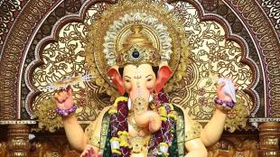 Lalbaugcha Raja Darshan Queue Devotee Death | Vijay Anekar Heart Attack Lalbaug Crowd | Kalachowki Police Station Accidental Death Case | Lalbaugcha Raja Mandal Emergency Ambulance Mumbai