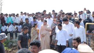 Sunetra Pawar Parbhani Drought Inspection | Deputy CM Sunetra Ajit Pawar Marathwada Visit | Parbhani Farmers Crop Loss Survey Sunetra Pawar | Maharashtra 265 Taluka Drought Relief Fund