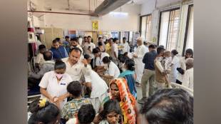malegaon food poisoning incident | nandgaon budruk bhel bhatta food poisoning | malegaon civil hospital patients treatment | dada bhuse visits malegaon hospital