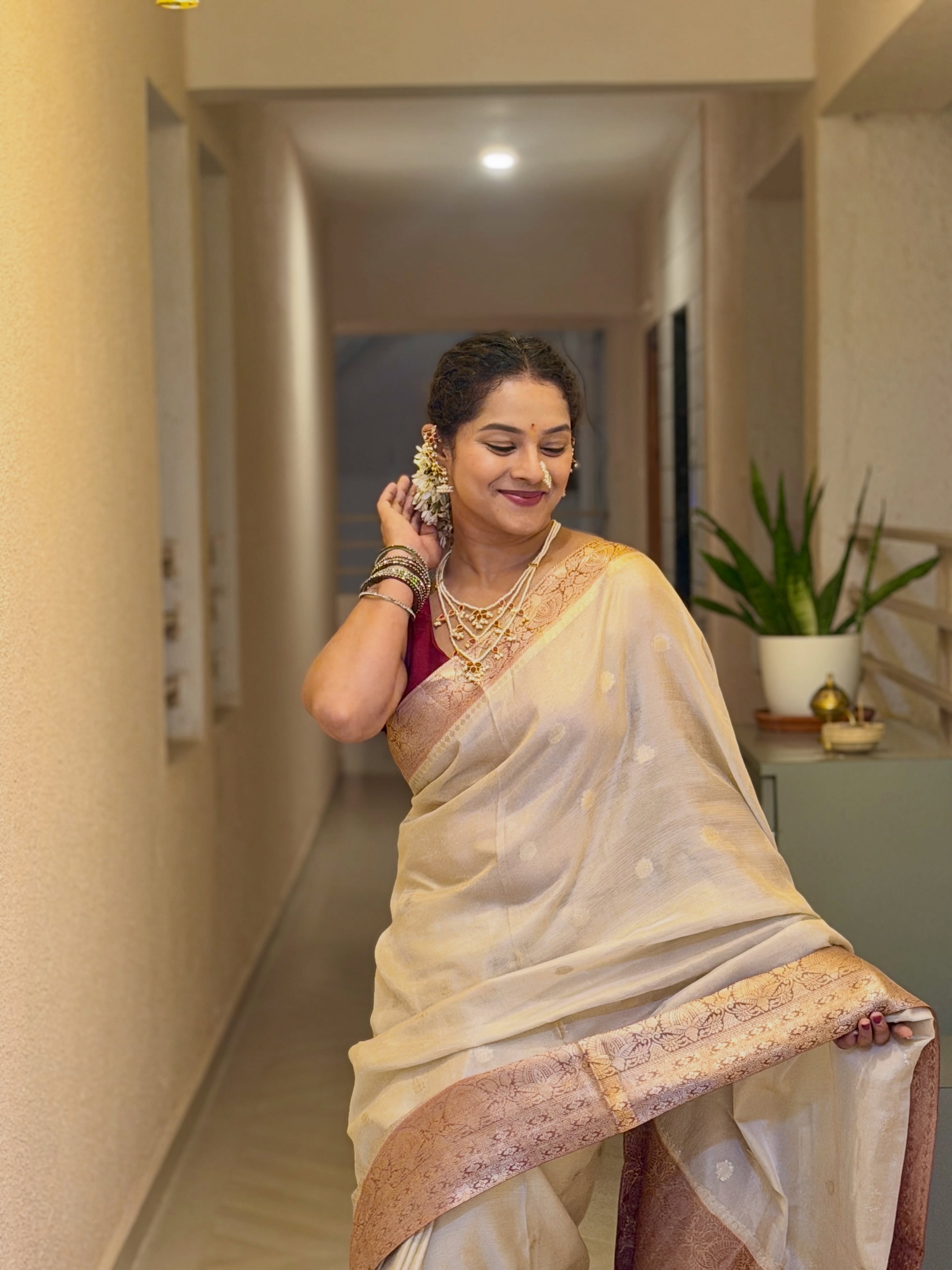 Sakshee Gandhi Saree Look