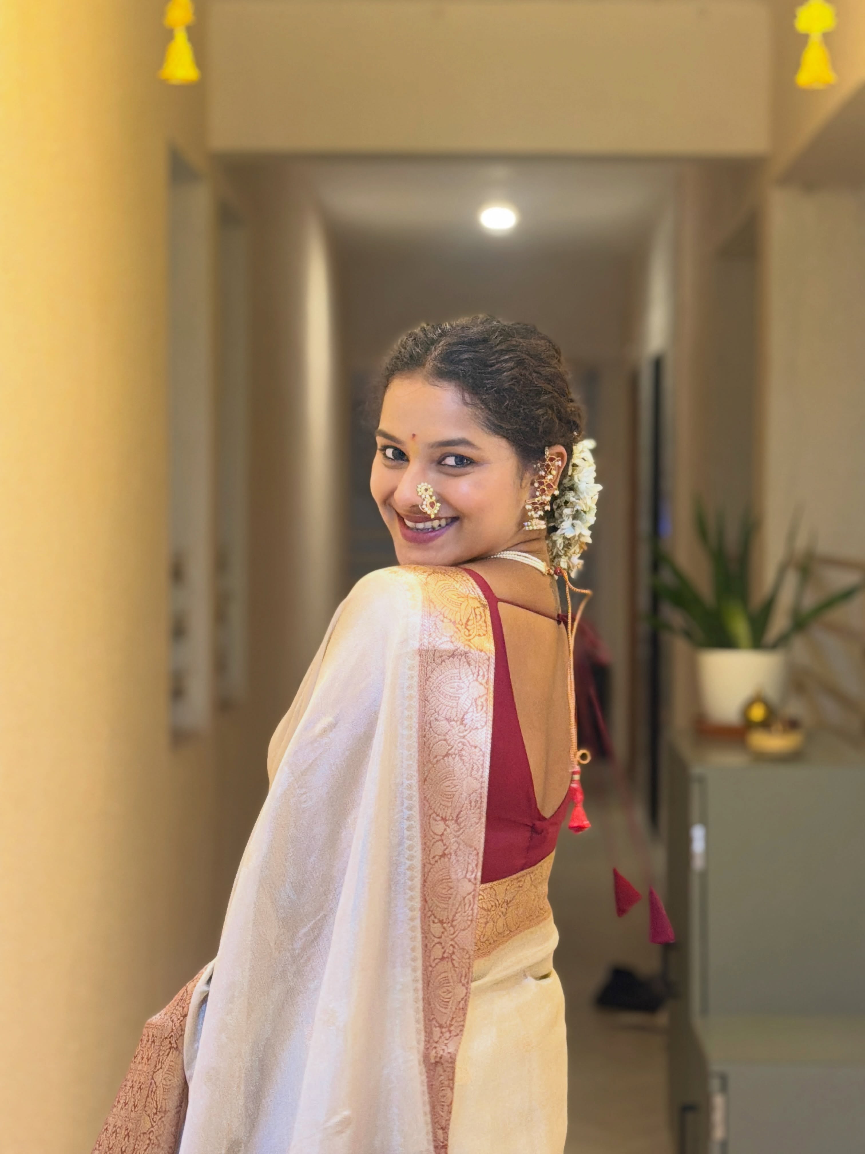 Sakshee Gandhi Saree Look