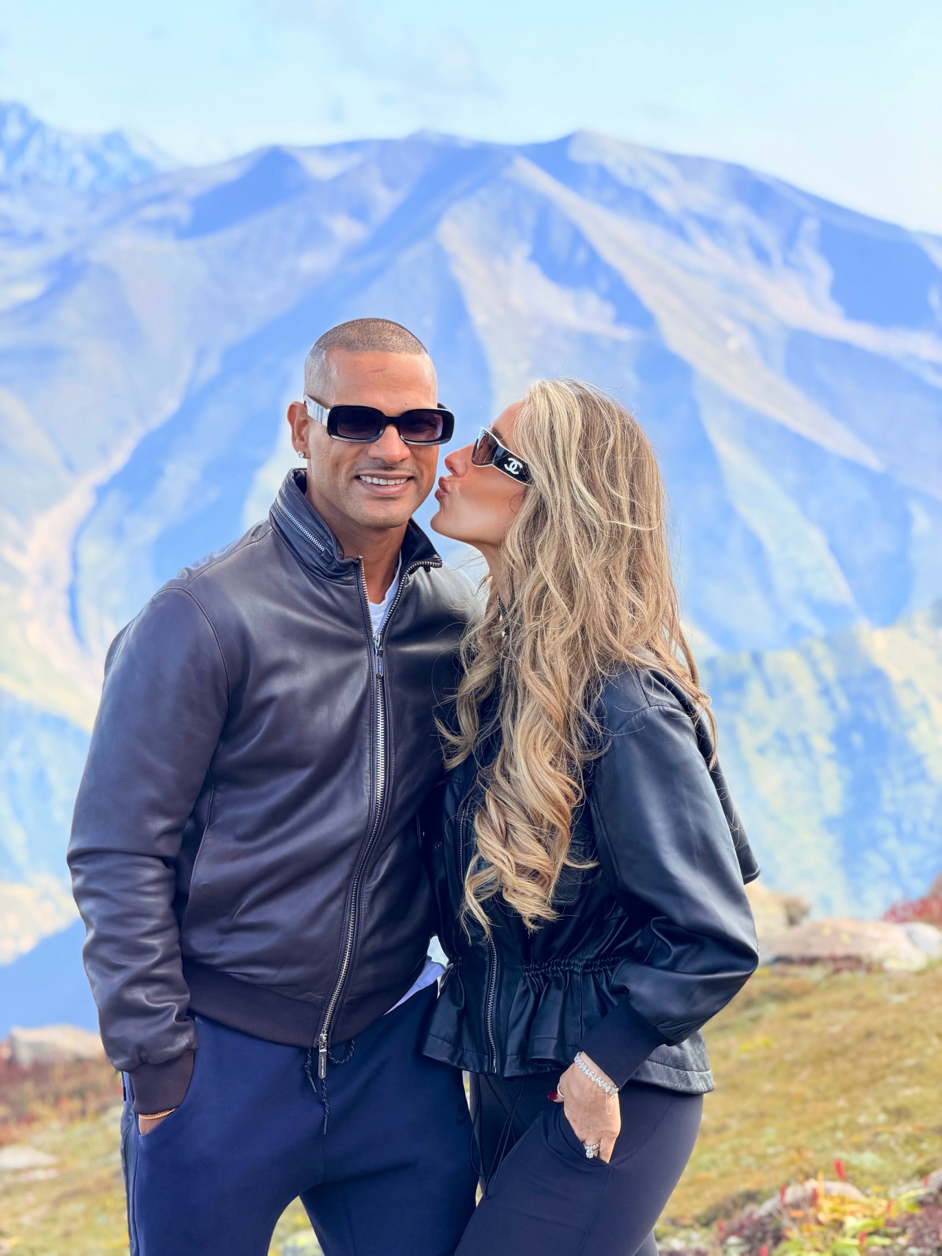 Shikhar Dhawan Sophie Dhawan Kashmir Vacation