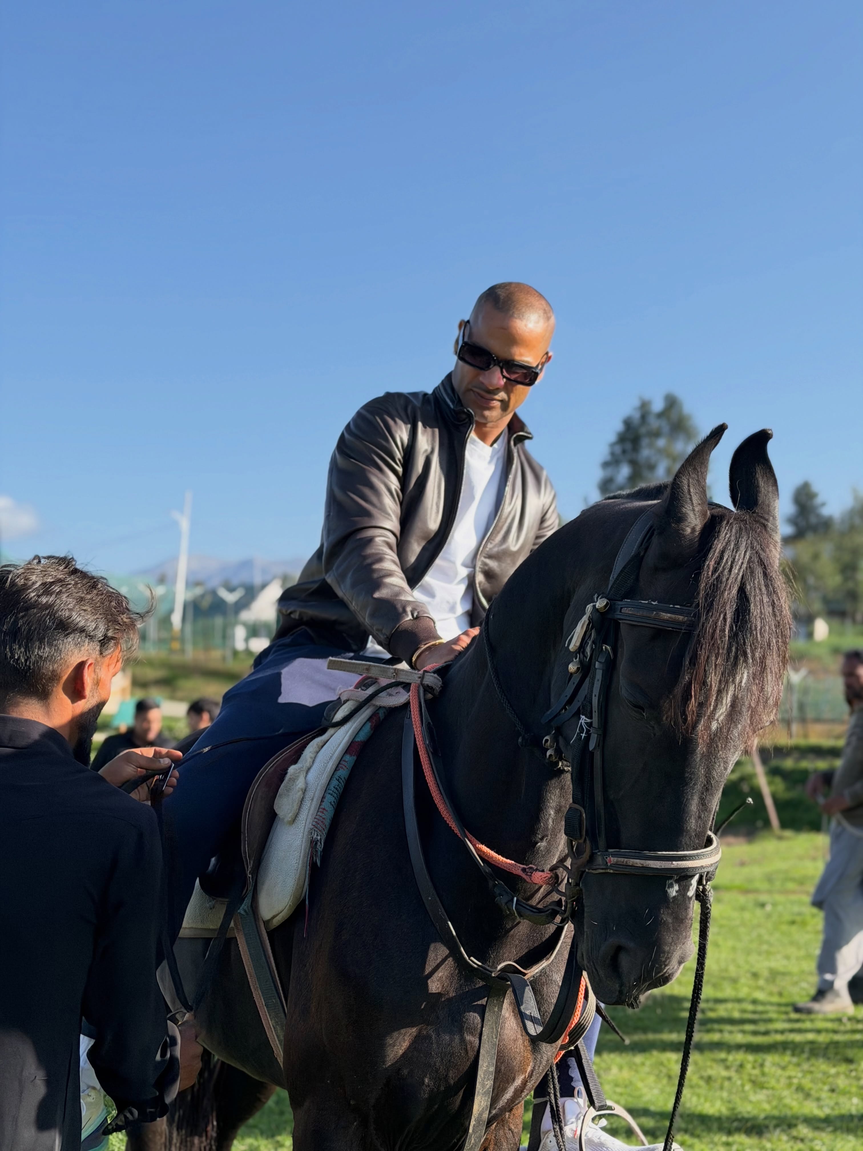 Shikhar Dhawan Sophie Dhawan Kashmir Vacation