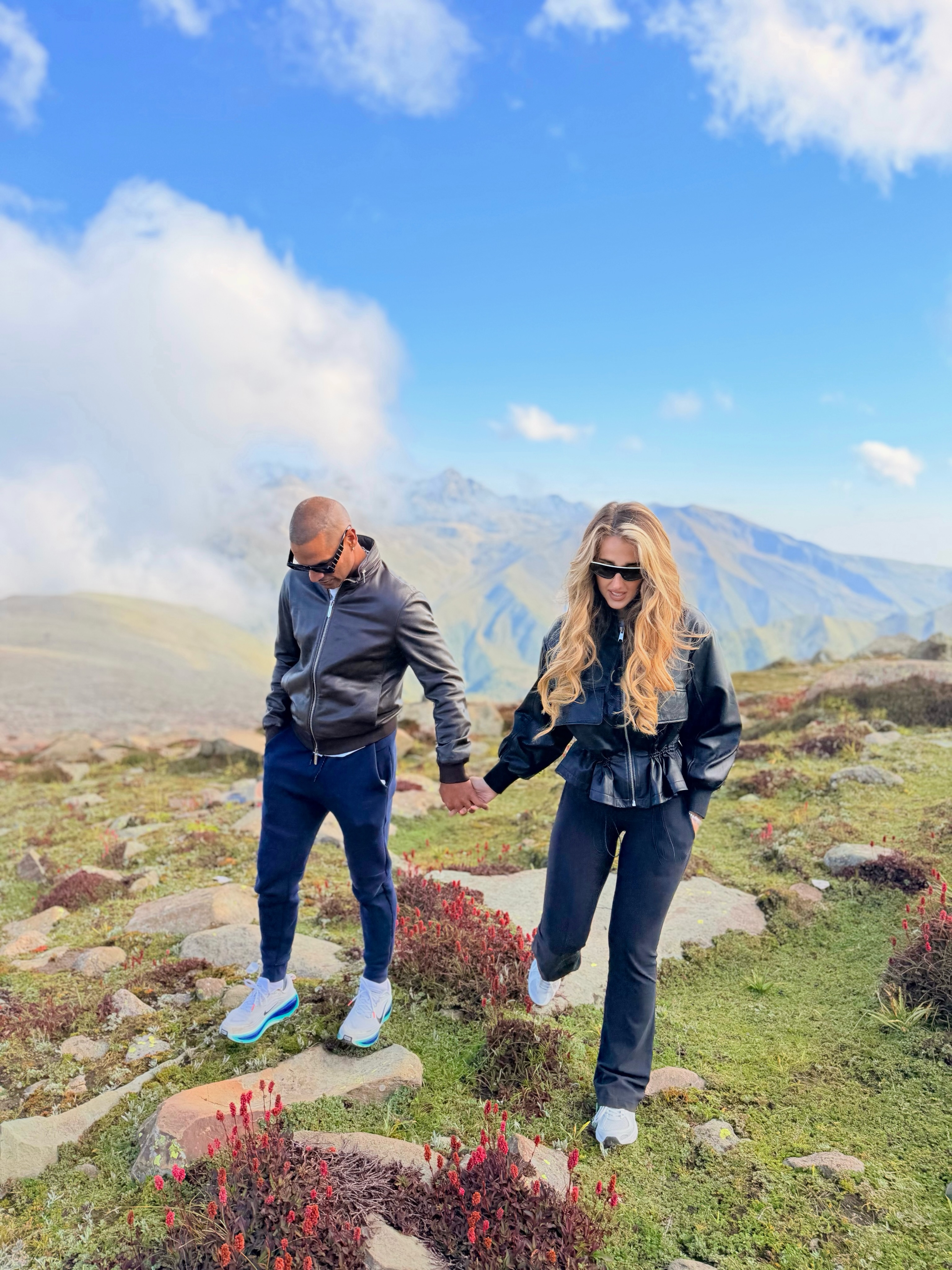 Shikhar Dhawan Sophie Dhawan Kashmir Vacation