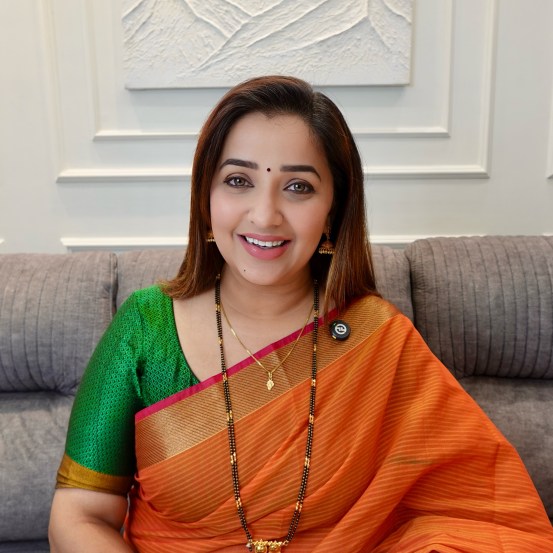 Apurva Nemlekar first Ganeshotsav after marriage.