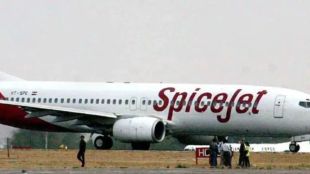 SpiceJet technical snag Mumbai airport | Chhatrapati Shivaji Maharaj International Airport delays | DGCA passenger refund rules SpiceJet