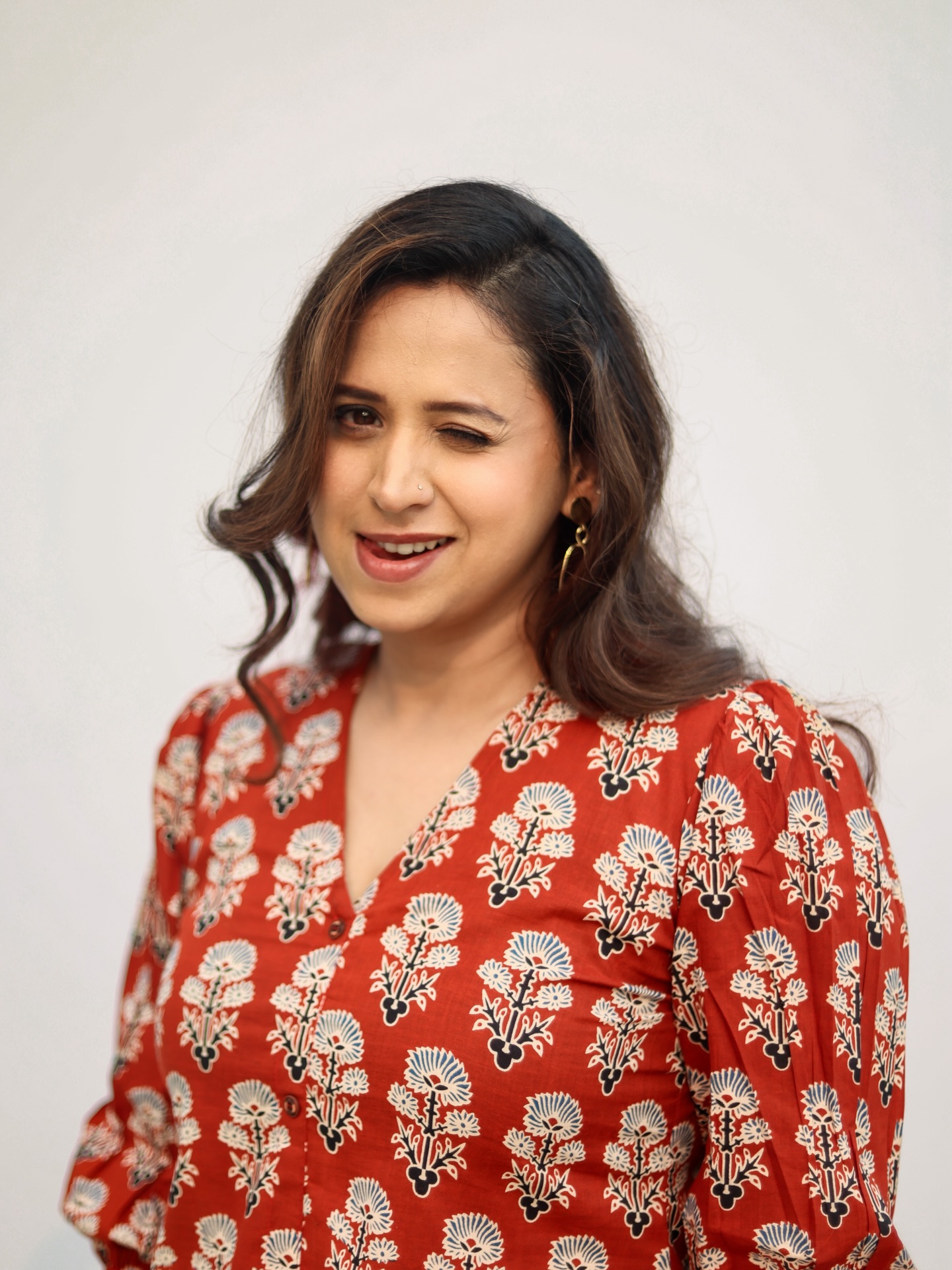 Swanandi Tikekar Retro Look Photoshoot