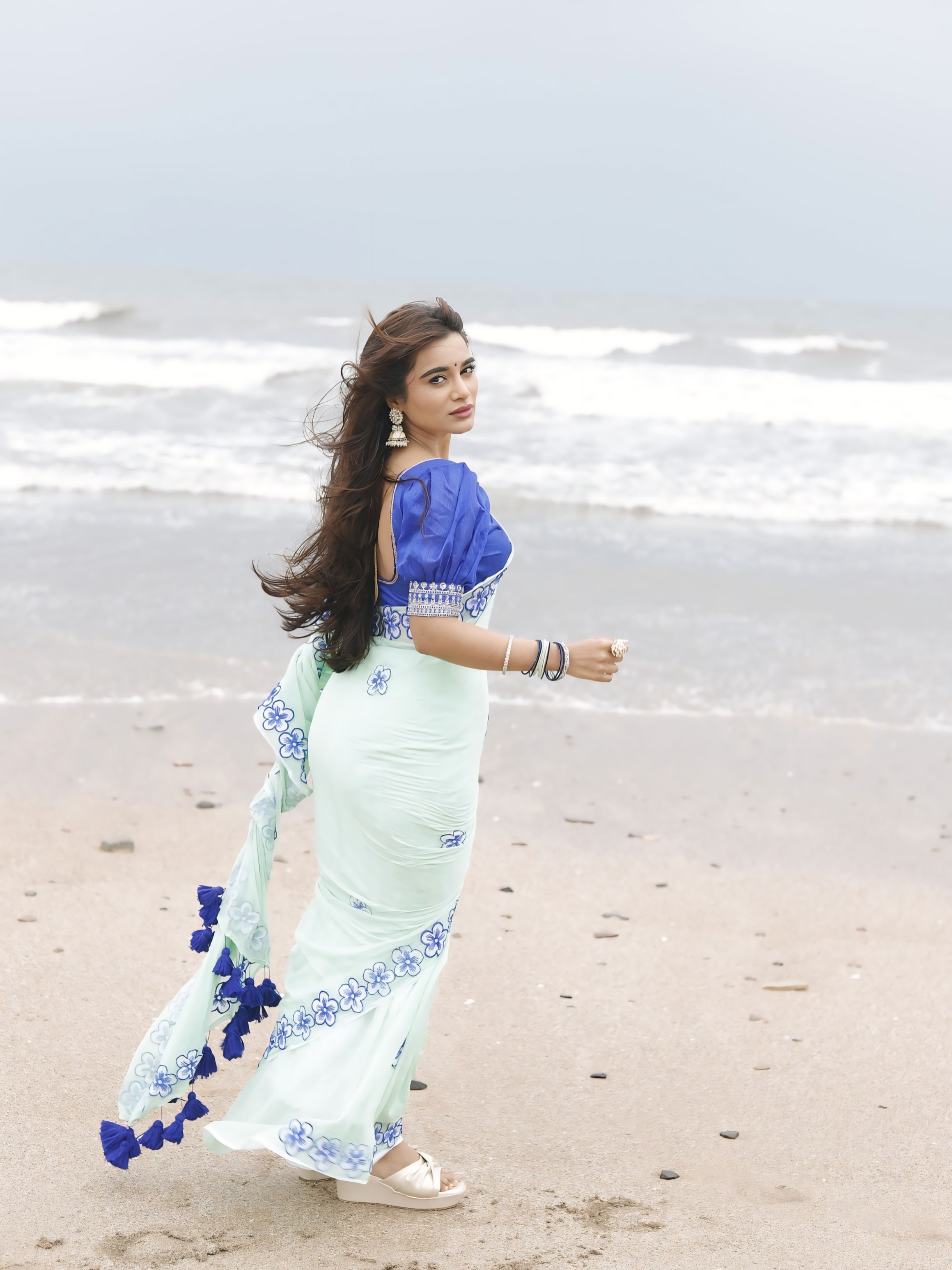 Tanvi Kolte Beach Saree Look Photoshoot