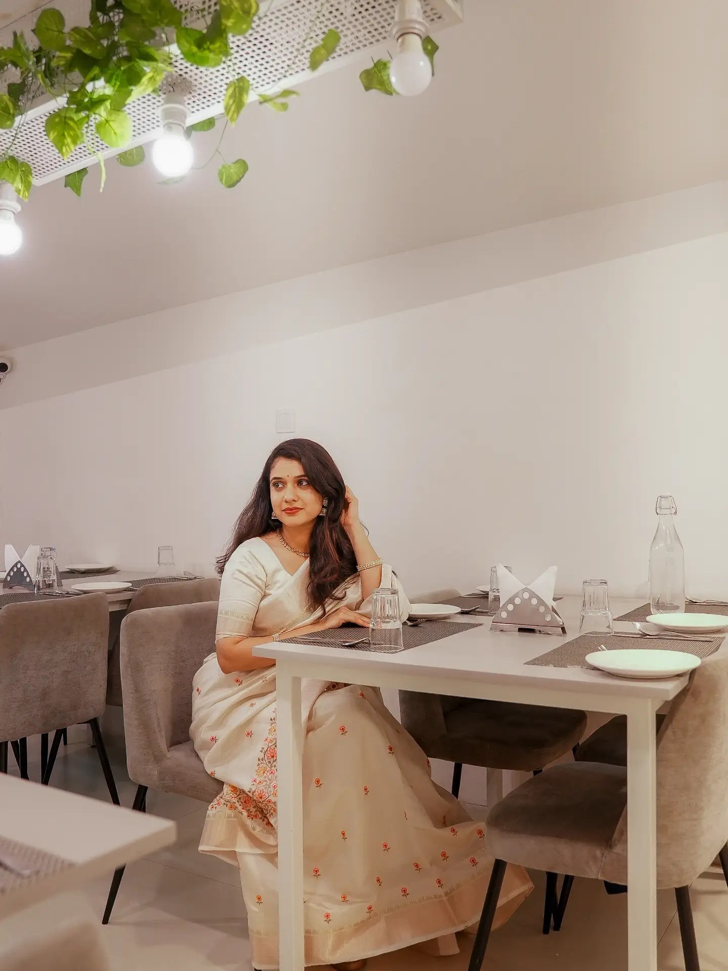 Vaishnavi Kalyankar Gaikwad White Saree Look