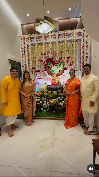 Maharashtra political leaders Ganpati celebration