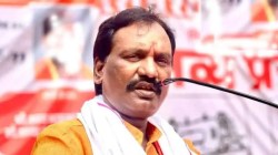 दुष्काळ आढावा बैठकीत काजू-बदाम खाणाऱ्यांचे सालपट काढली पाहिजे; अंबादास दानवे यांची टीका  