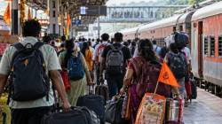 गणेशोत्सवानिमित्त कोकणात जाणाऱ्या प्रवाशांचा हिरमोड; प्रतीक्षा यादी ‘रिग्रेट’, प्रवाशांचे हाल