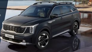 Kia Sorento India Launch hybrid SUV price | Kia Sorento features and AI assistant model | किया सोरेंटो कार लाँच भारत किंमत | किया सोरेंटो हायब्रिड एसयूव्ही फीचर्स