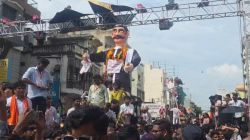 VIDEO : नागपूरच्या मारबत मिरवणुकीत अवतरला ‘स्मार्ट मीटरचा बडग्या’; फलकांवरील संदेशांनी वेधले लक्ष