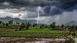 Maharashtra Rain Alert: पुढील दोन दिवसात निम्म्या राज्यावर वादळी पावसाचा प्रभाव; हवामान विभागाकडून ‘यलो अलर्ट’