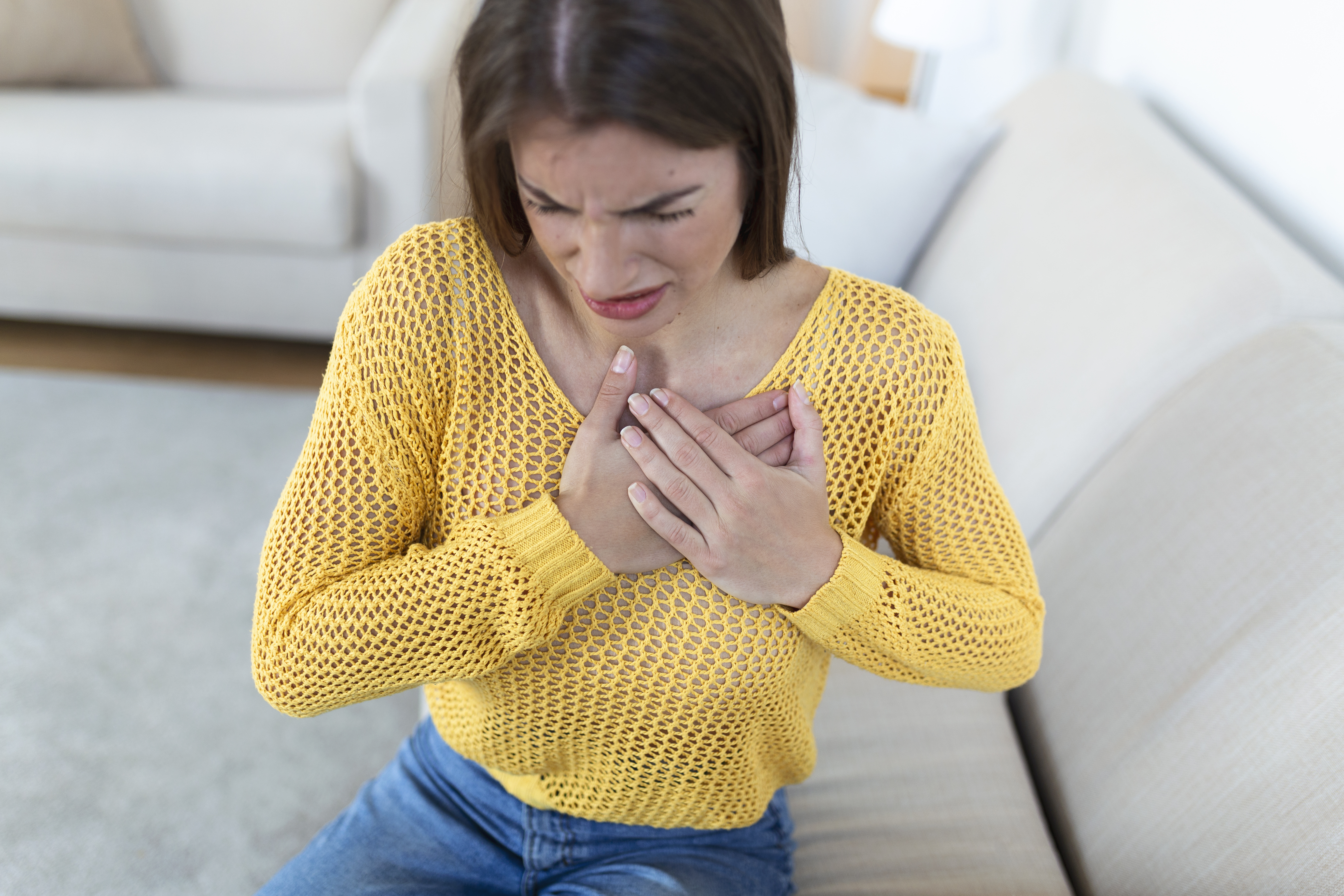 Silent heart attack symptoms in women