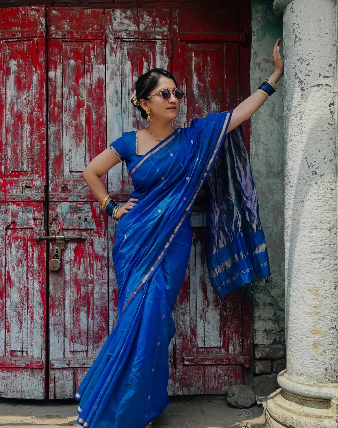 Shivani Sonar bold look
