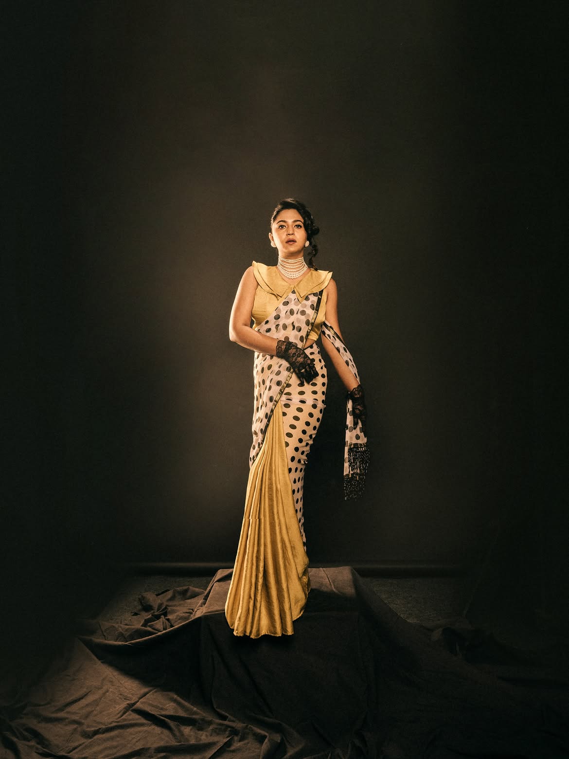 Mrunmayee Deshpande saree photoshoot