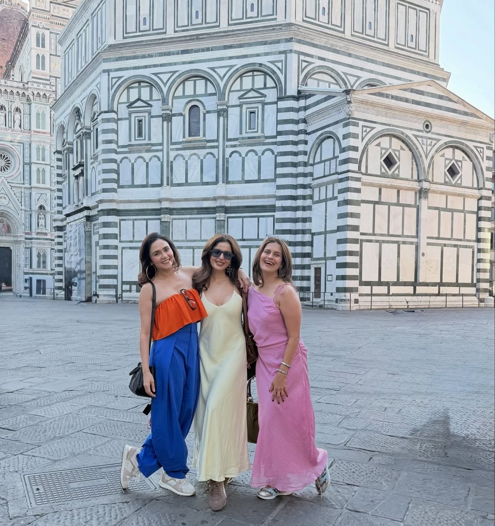 Marathi actresses Italy tour